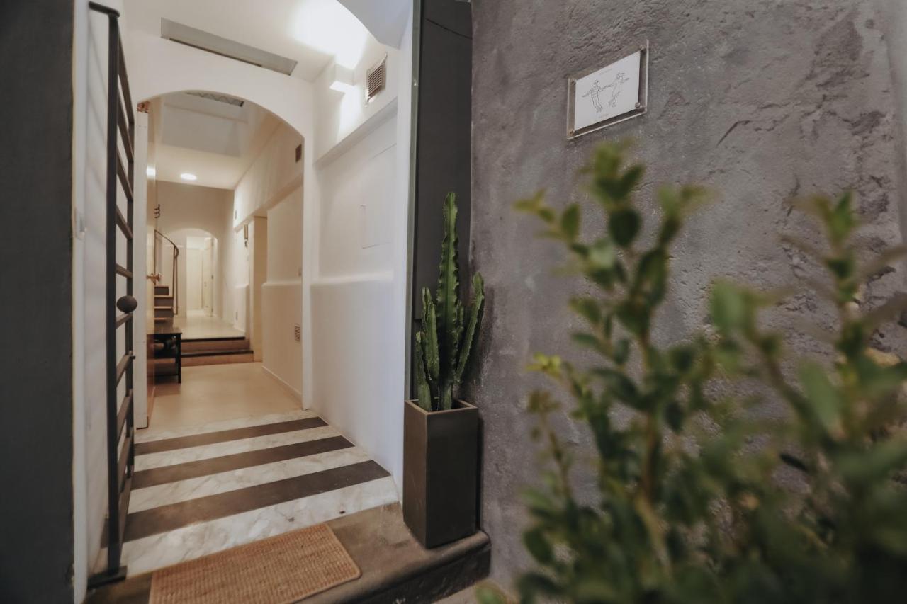 Insieme Suites Νάπολη Εξωτερικό φωτογραφία
